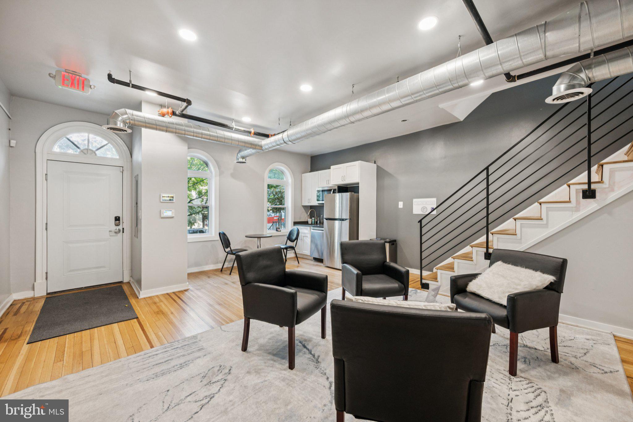 2708 ONTARIO ROAD NW