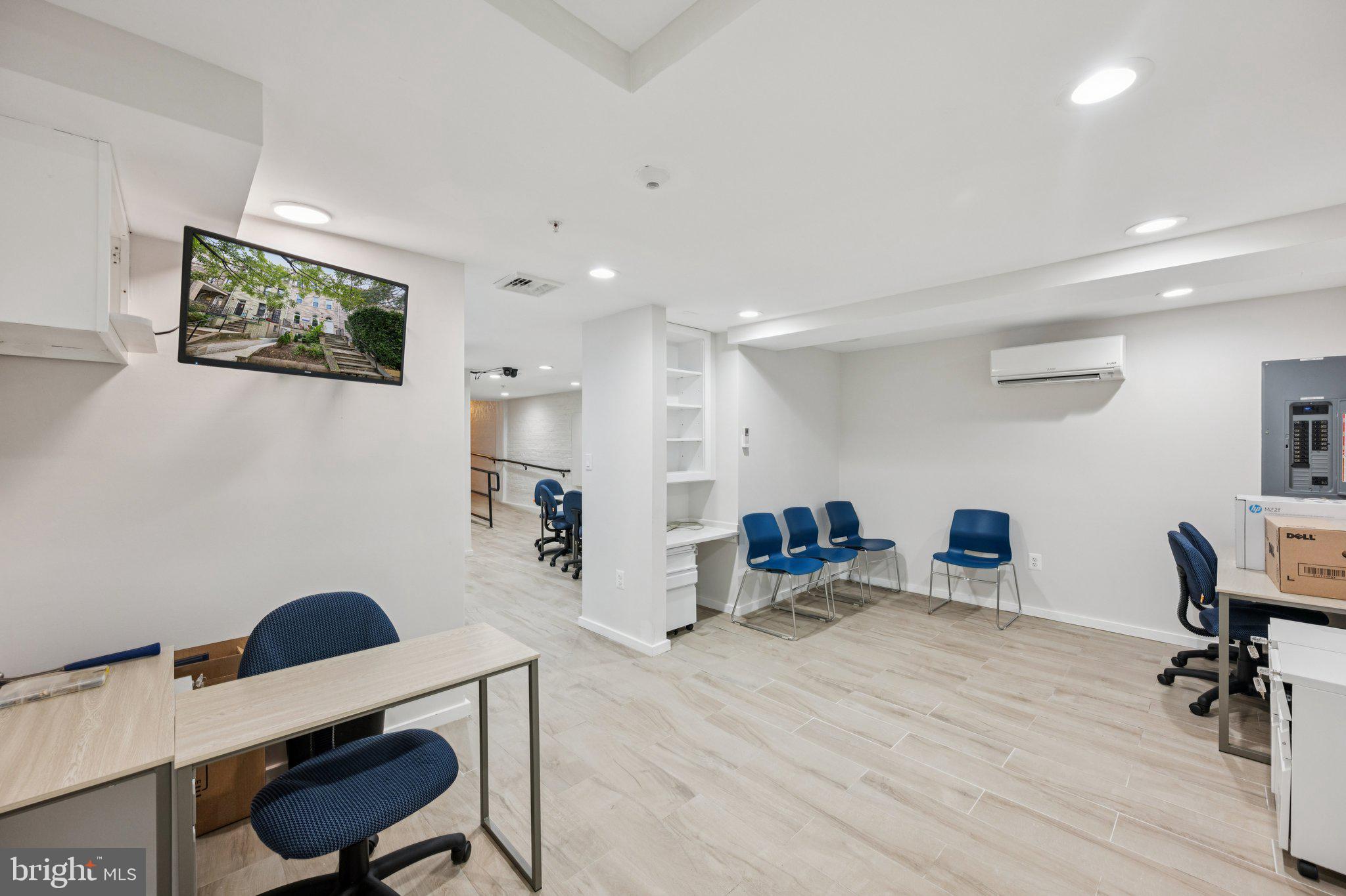 2708 ONTARIO ROAD NW