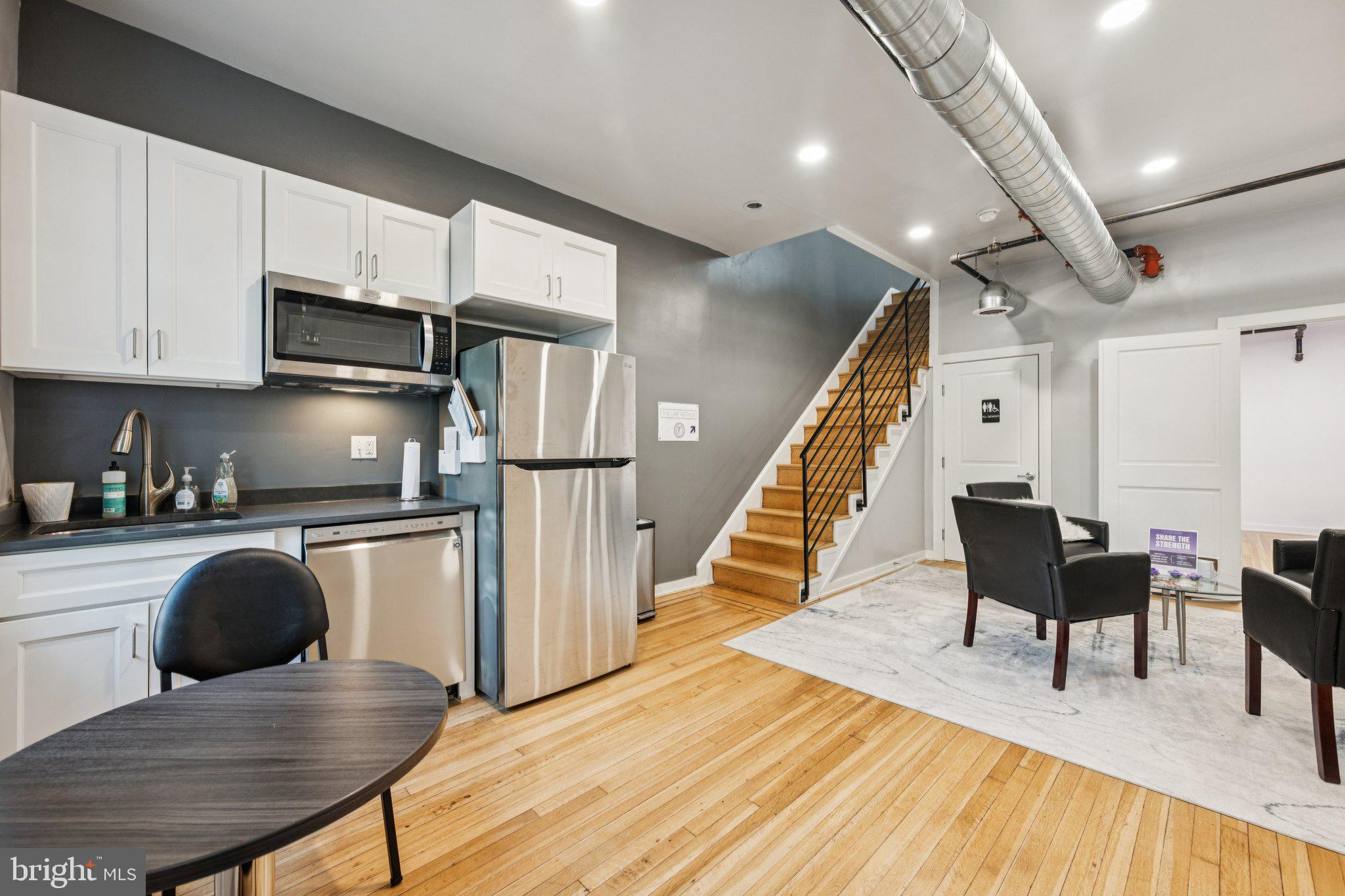 2708 ONTARIO ROAD NW