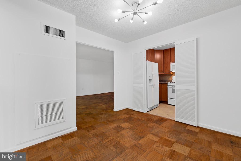 2100 Washington Ave #3-C