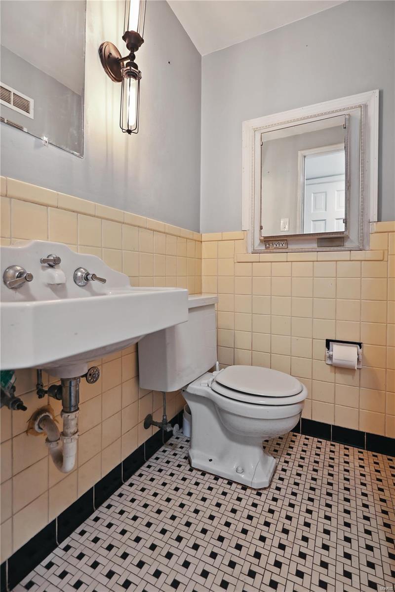 1626 Monticello Drive