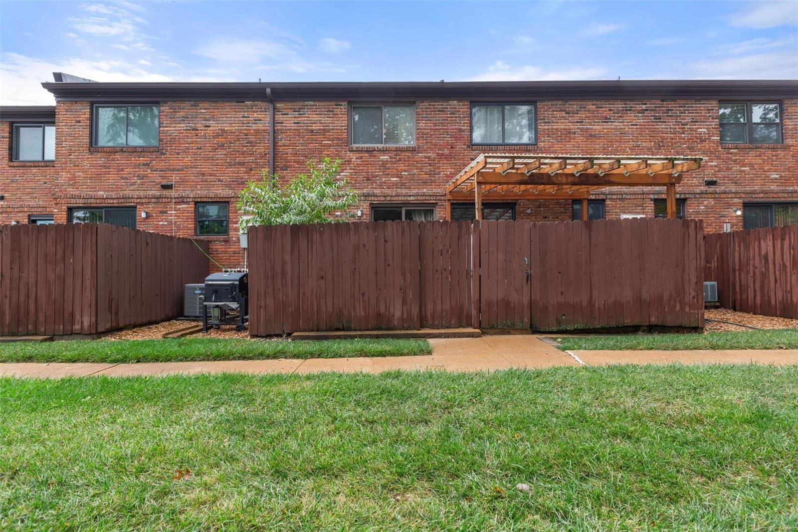 7906 Royal Arms Court