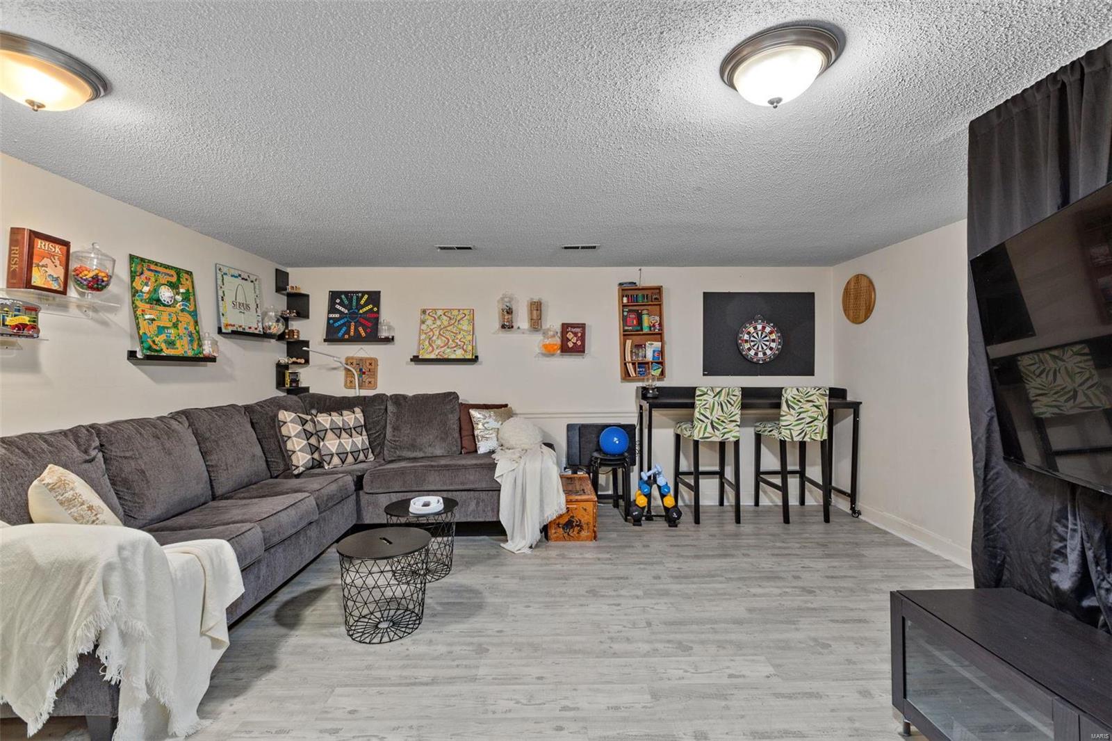 7906 Royal Arms Court