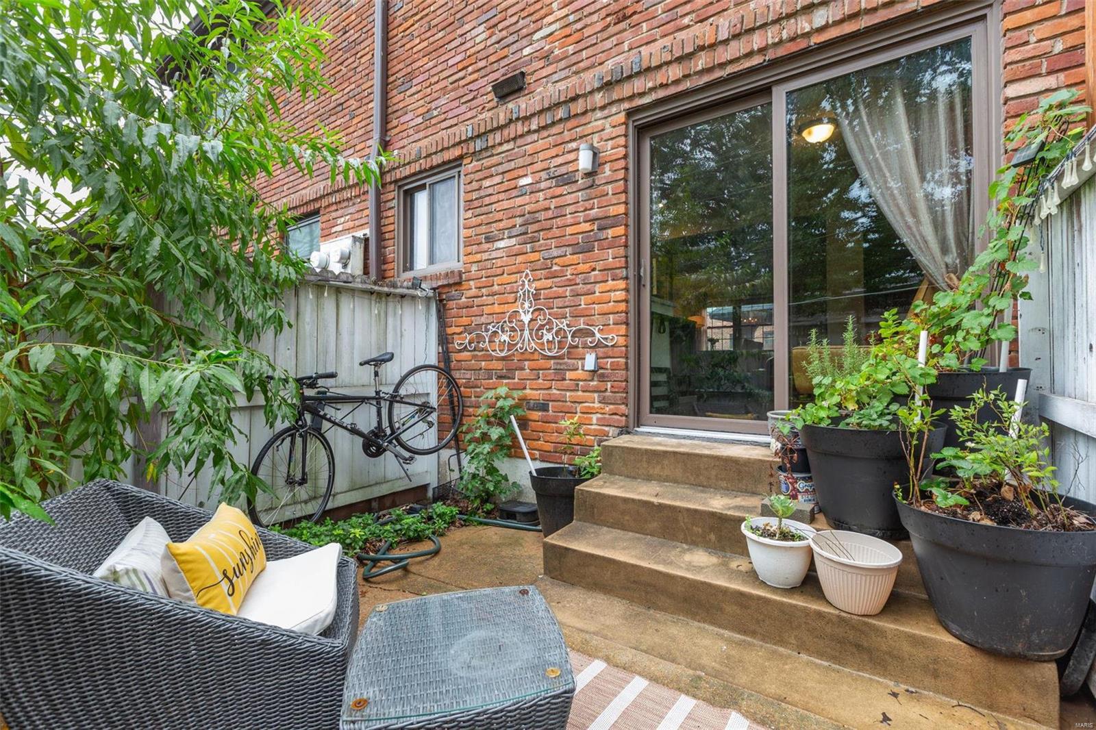 7906 Royal Arms Court