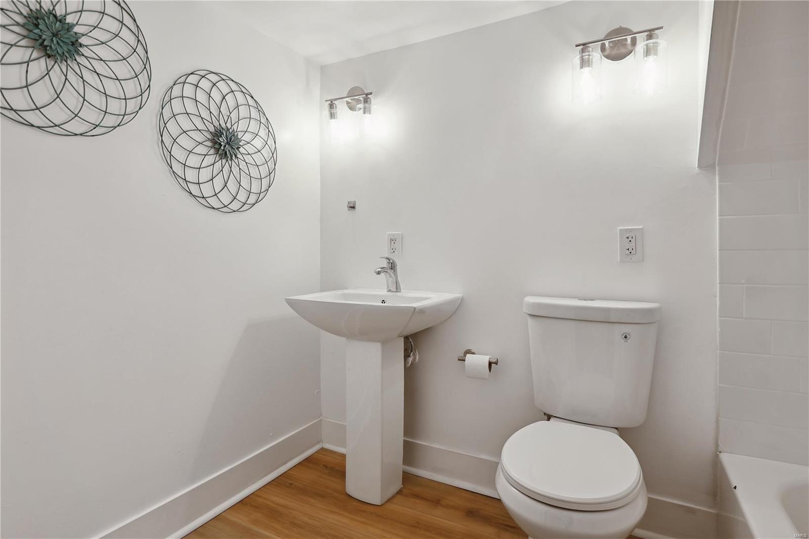 4177 Shenandoah Avenue