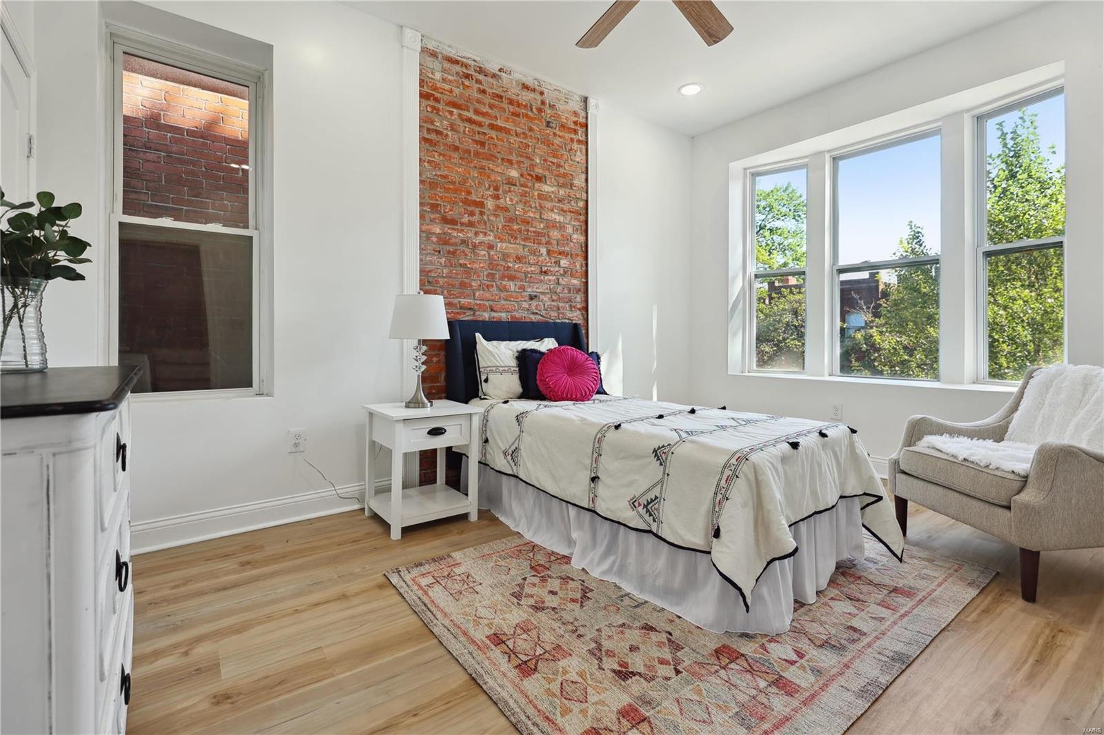 4177 Shenandoah Avenue