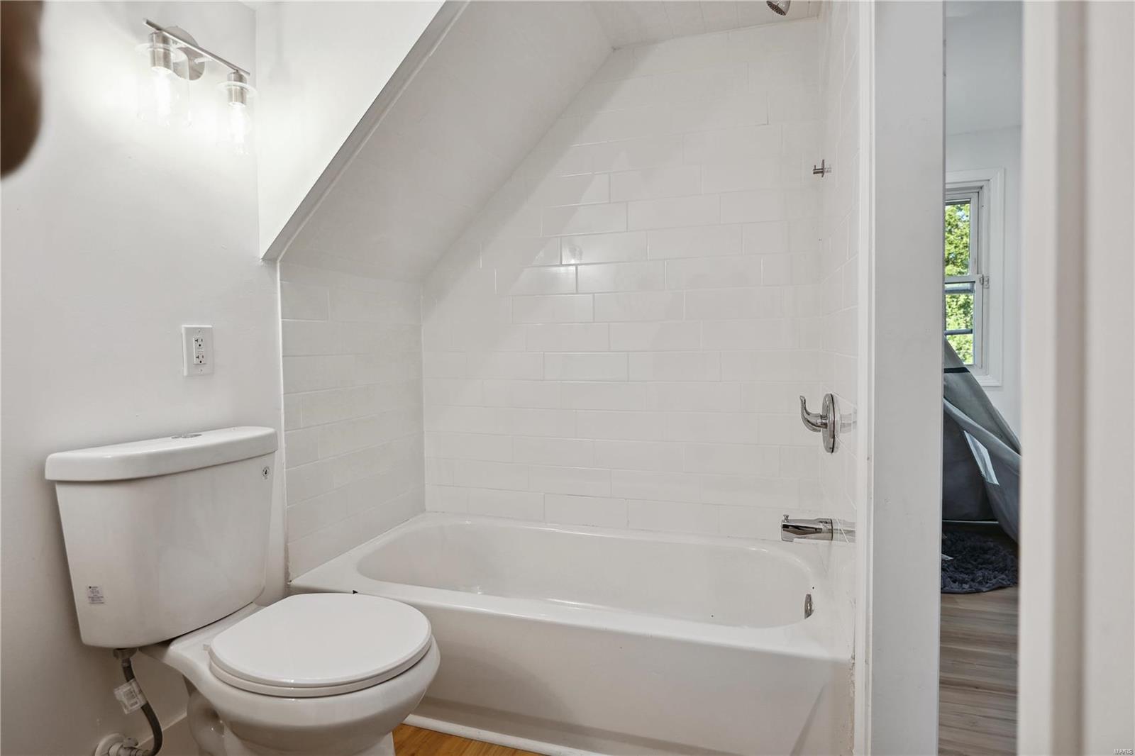 4177 Shenandoah Avenue