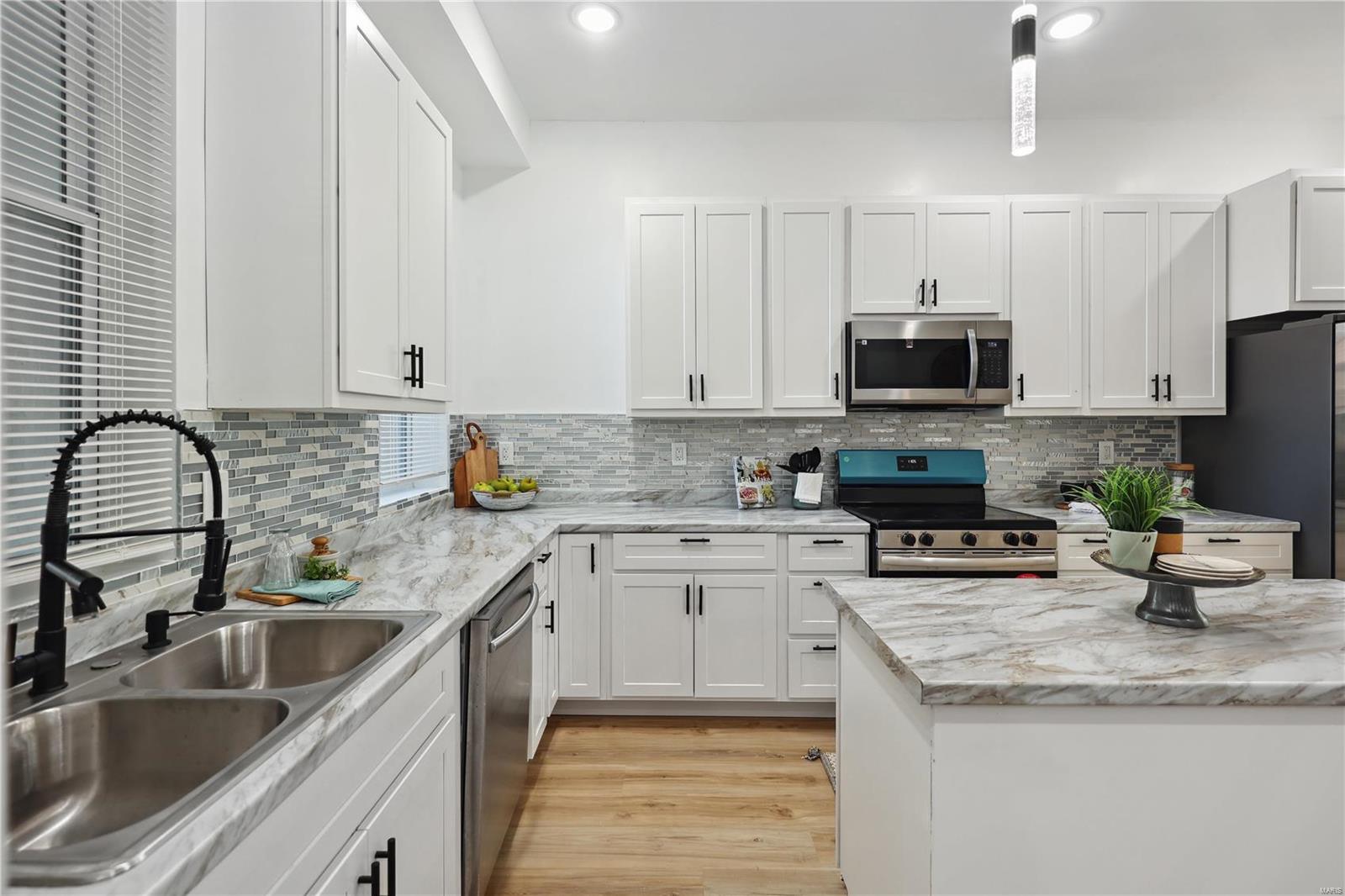 4177 Shenandoah Avenue