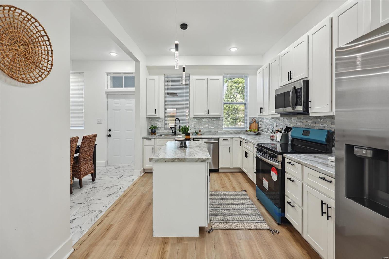 4177 Shenandoah Avenue