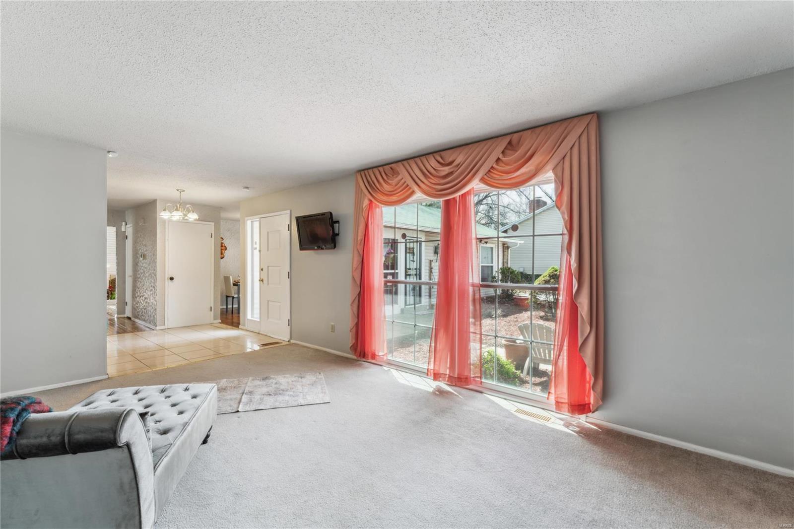 1734 Honeybrook Lane