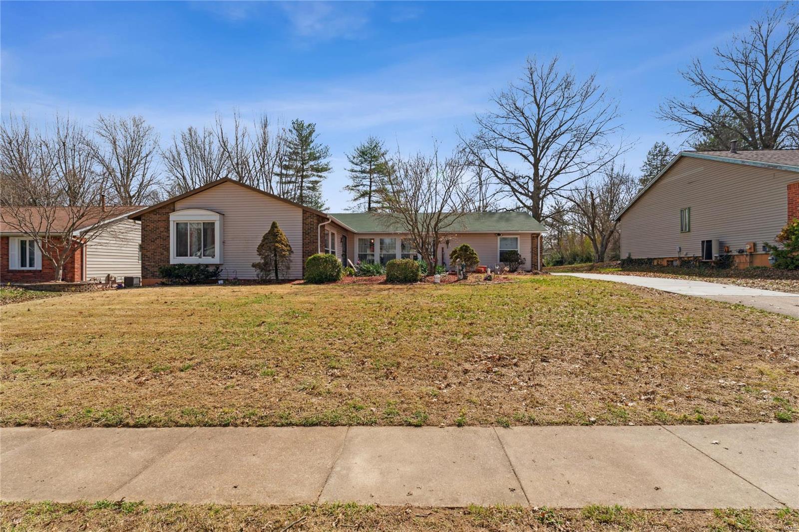 1734 Honeybrook Lane