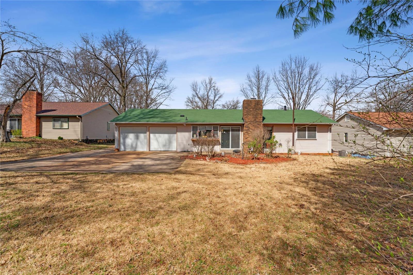 1734 Honeybrook Lane