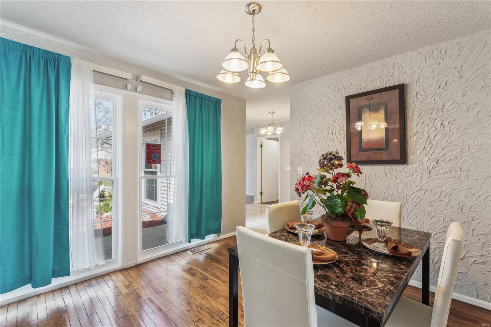 1734 Honeybrook Lane