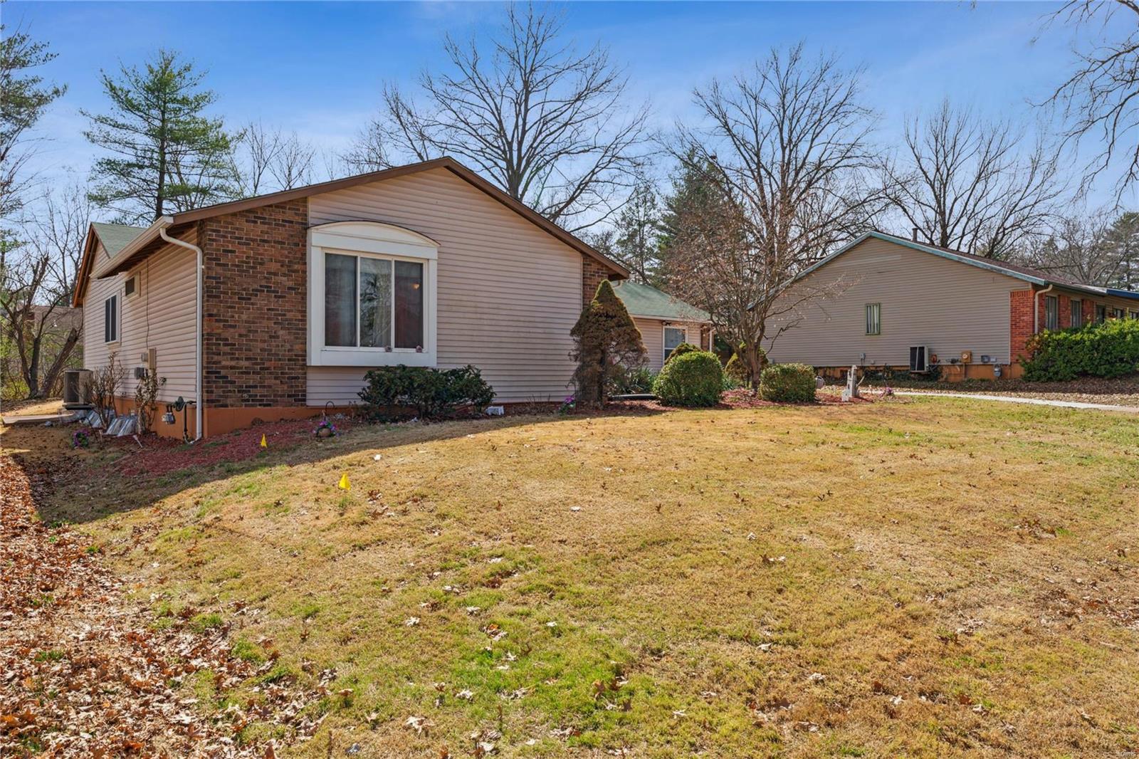 1734 Honeybrook Lane