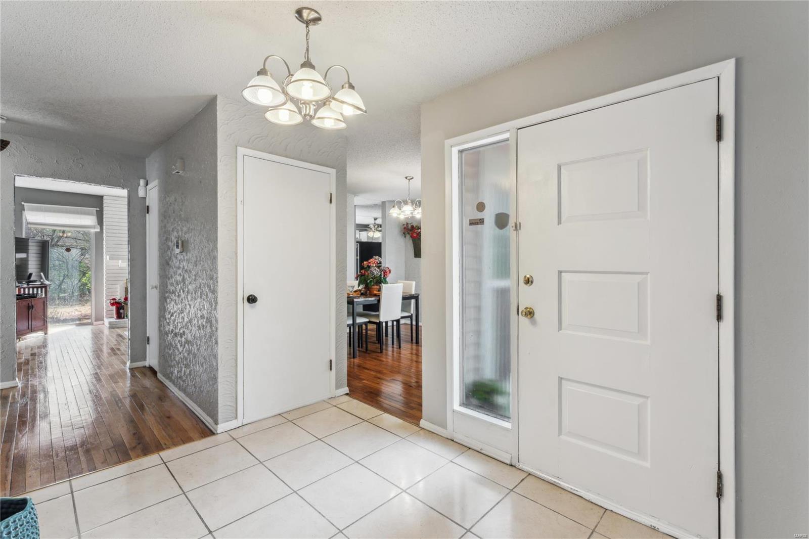 1734 Honeybrook Lane