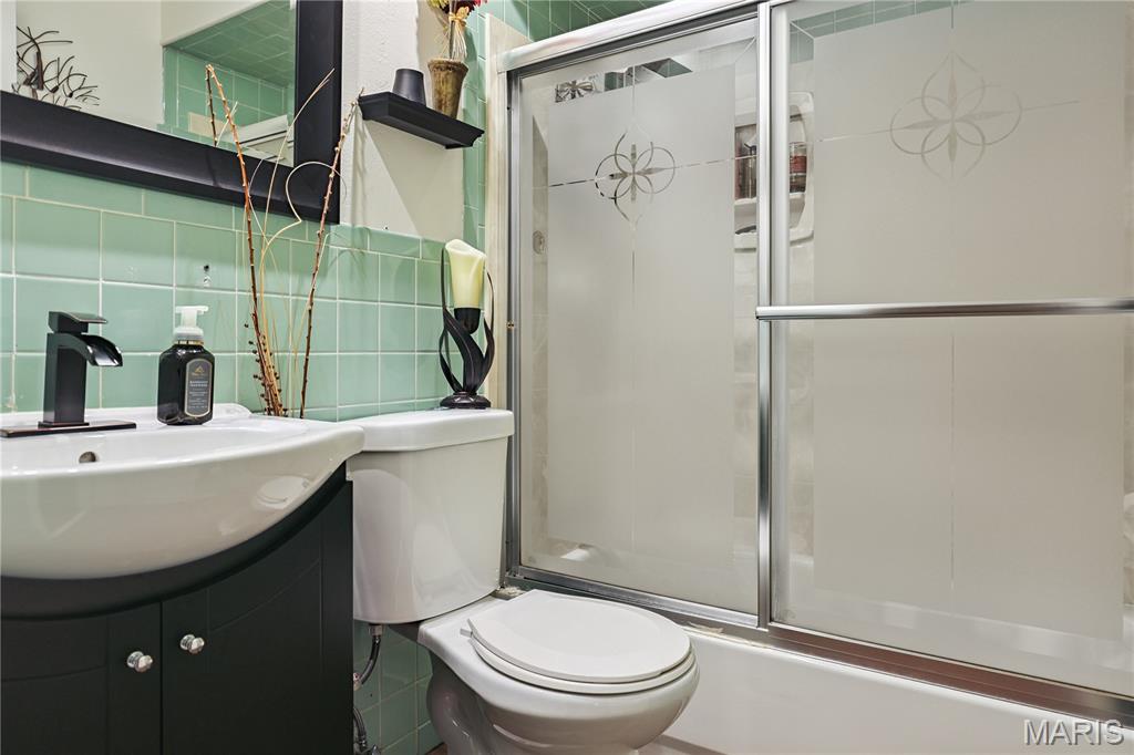 2122 Green Slope Drive