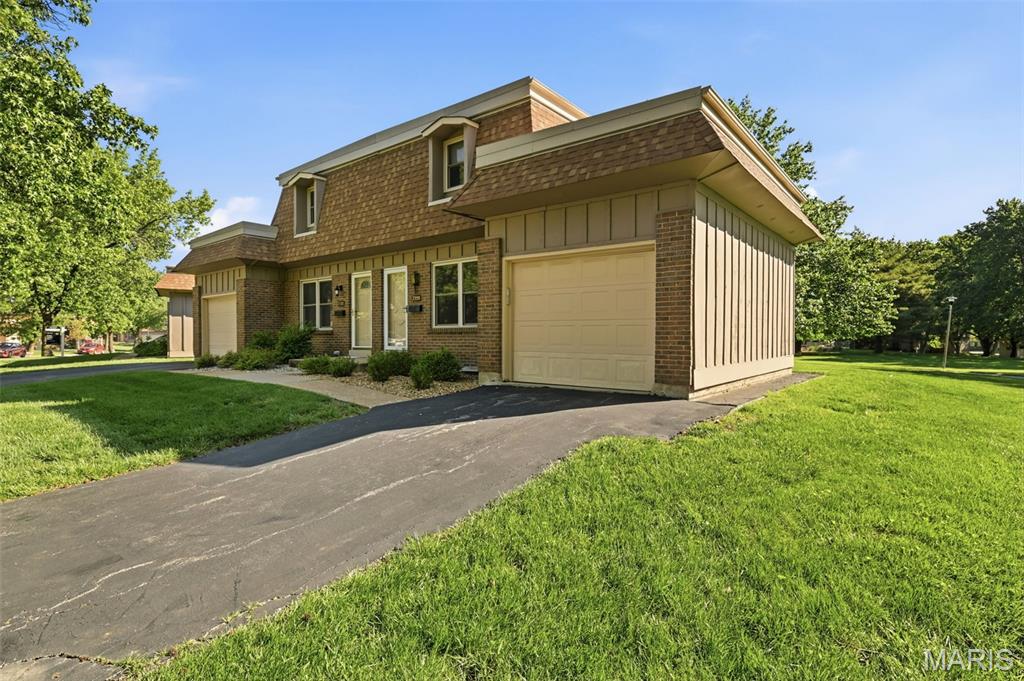 2350 Charlemagne Drive