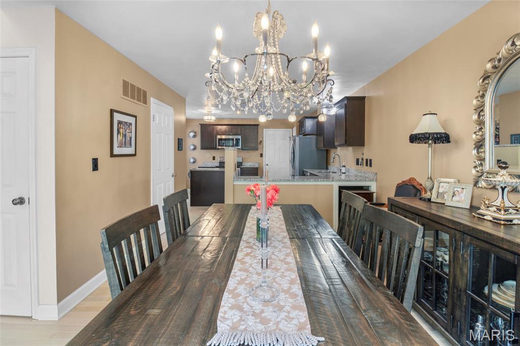 1927 King Arthur Court