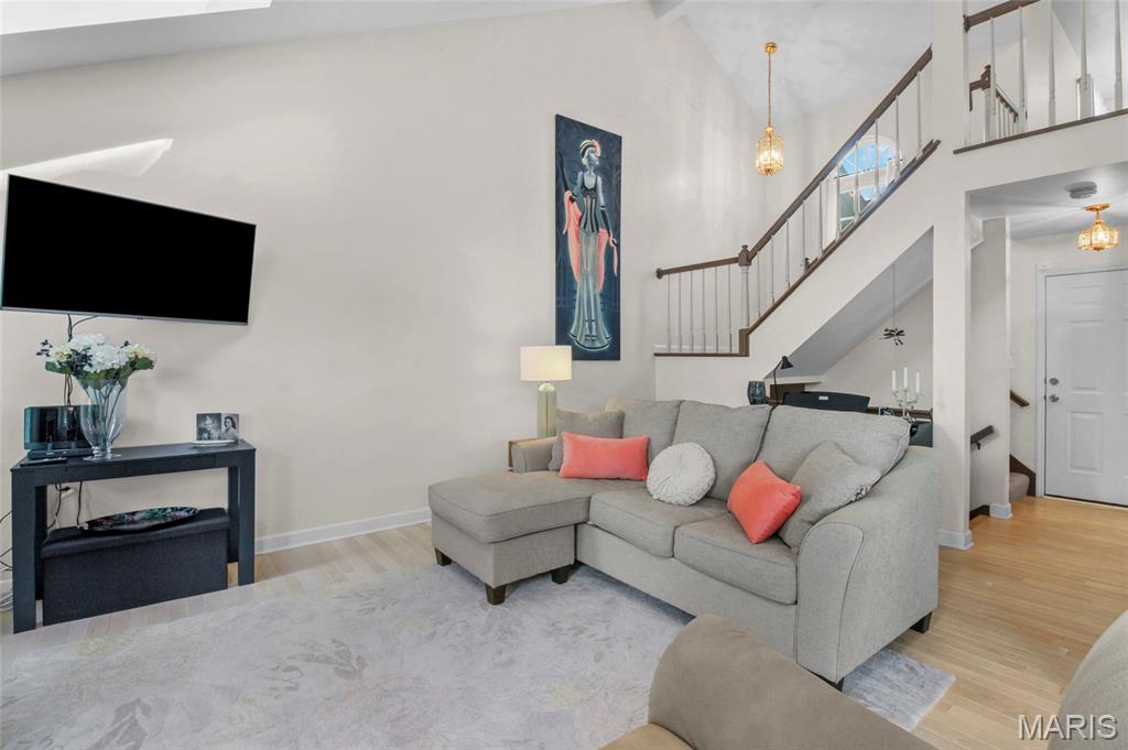 1927 King Arthur Court