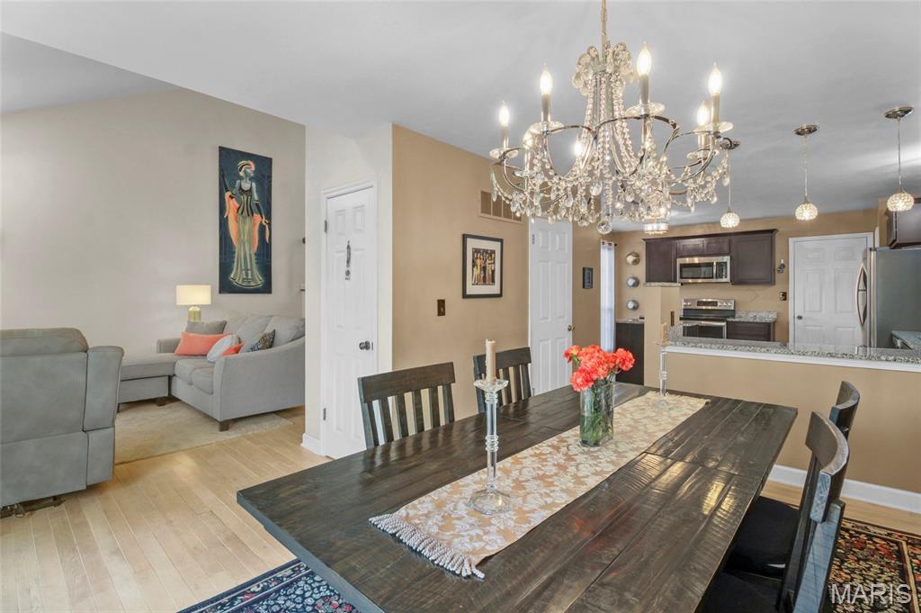 1927 King Arthur Court
