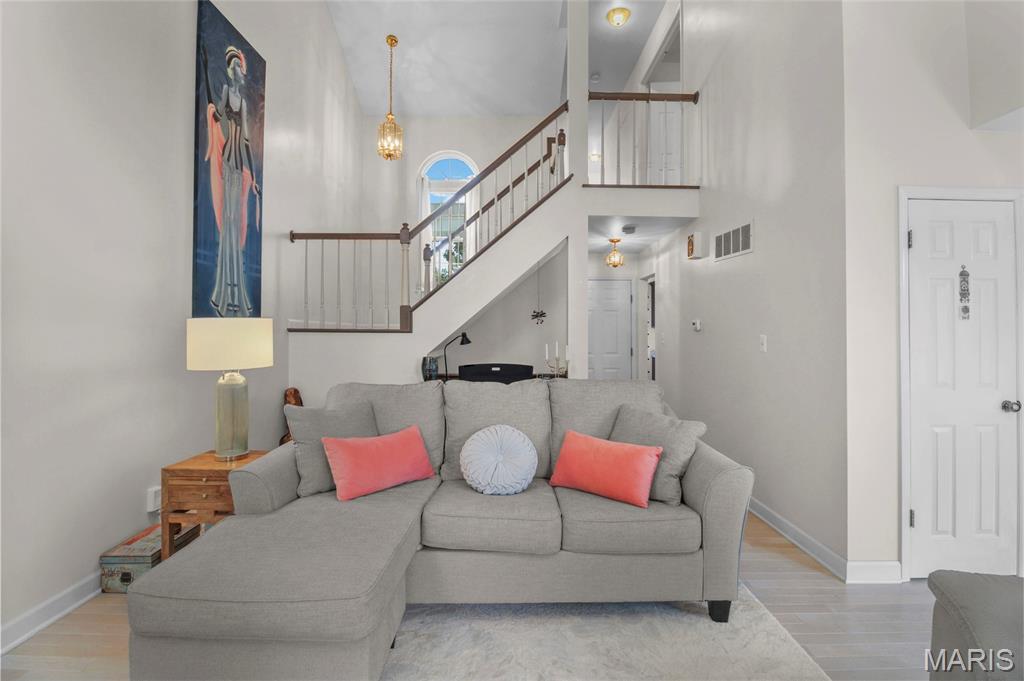 1927 King Arthur Court