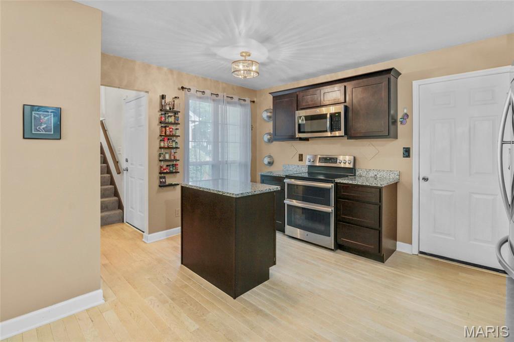 1927 King Arthur Court