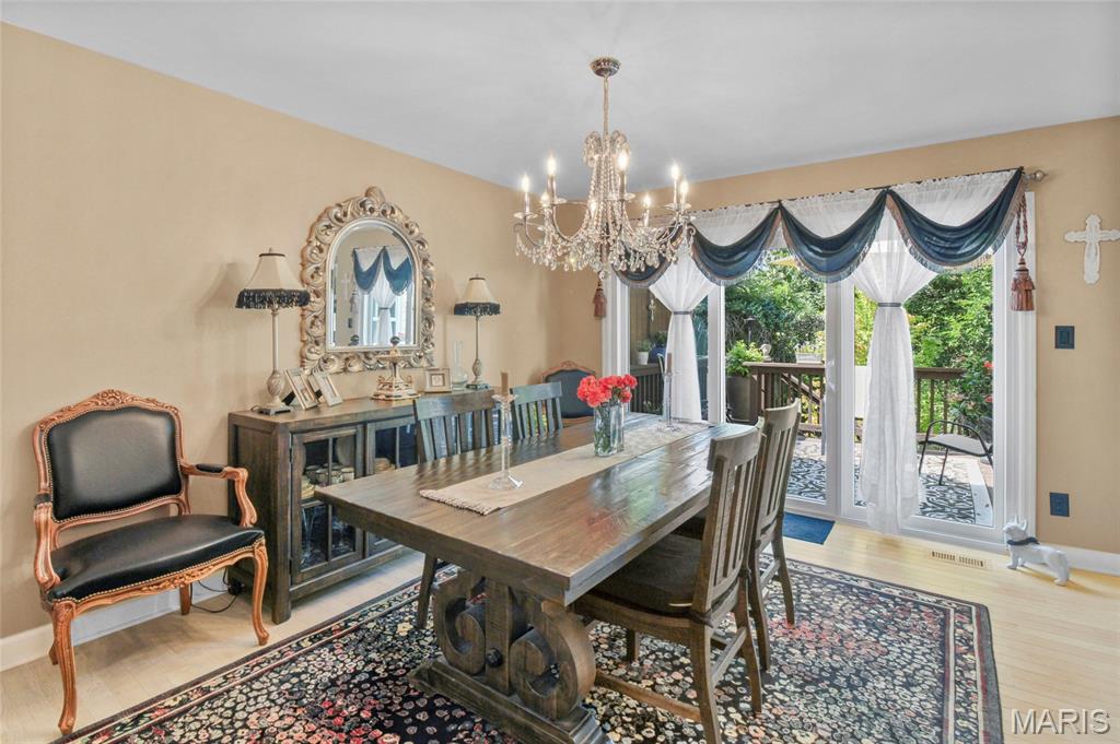 1927 King Arthur Court