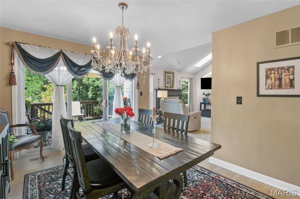 1927 King Arthur Court