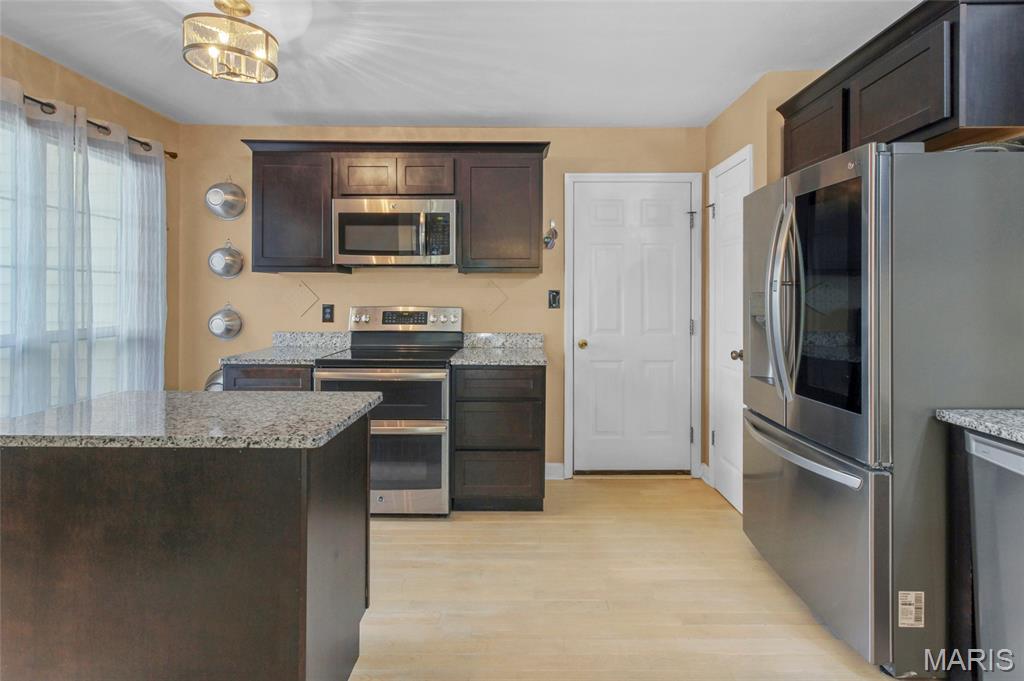 1927 King Arthur Court