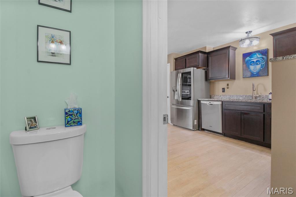 1927 King Arthur Court