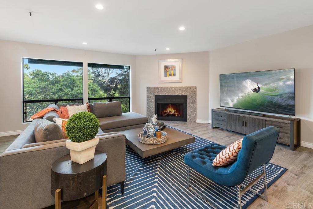 1640 10th Avenue 203