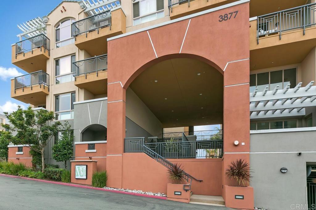 3877 pell place 315