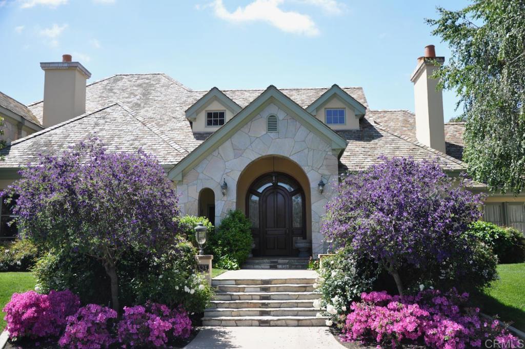 6325 Clubhouse Drive