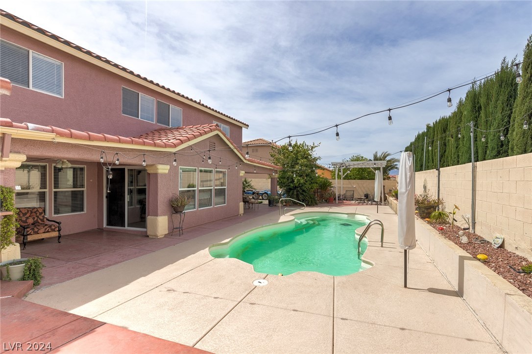 6384 Hotchkiss Court