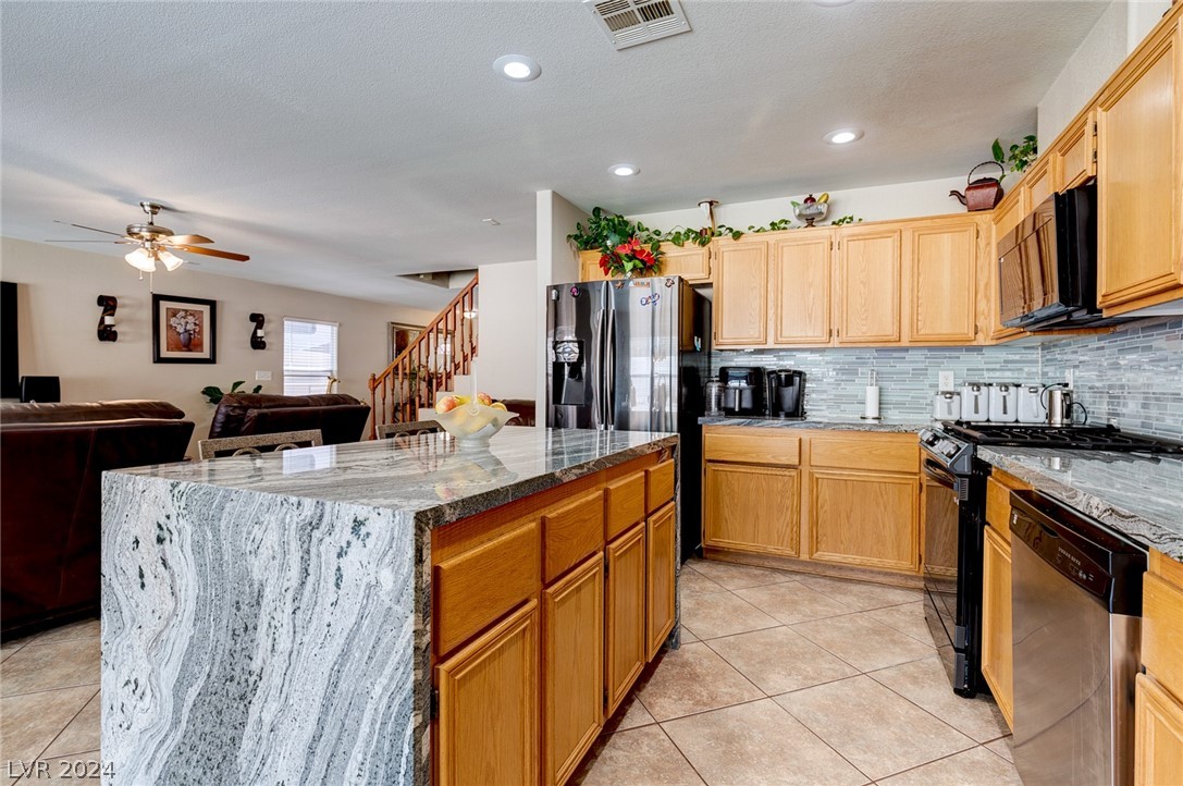 6384 Hotchkiss Court