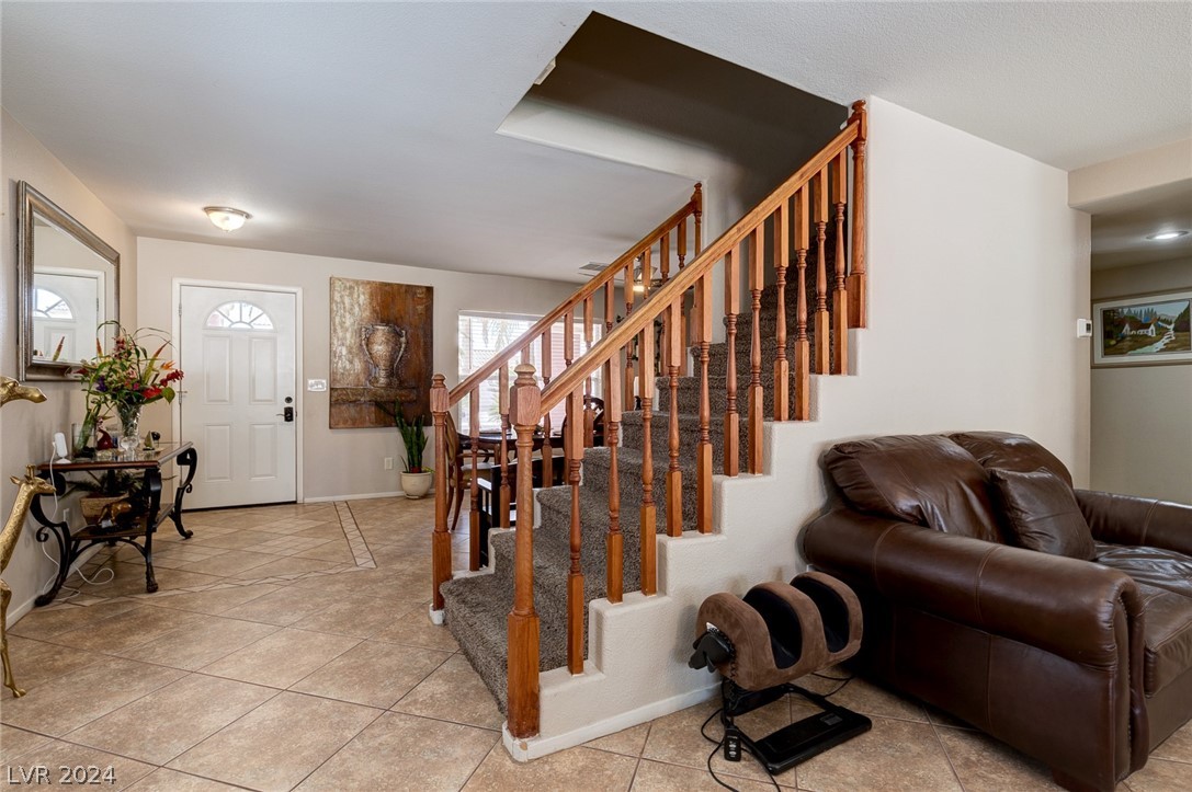 6384 Hotchkiss Court