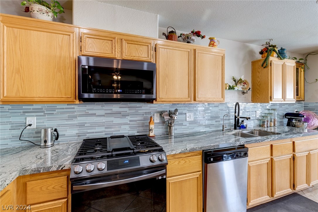 6384 Hotchkiss Court