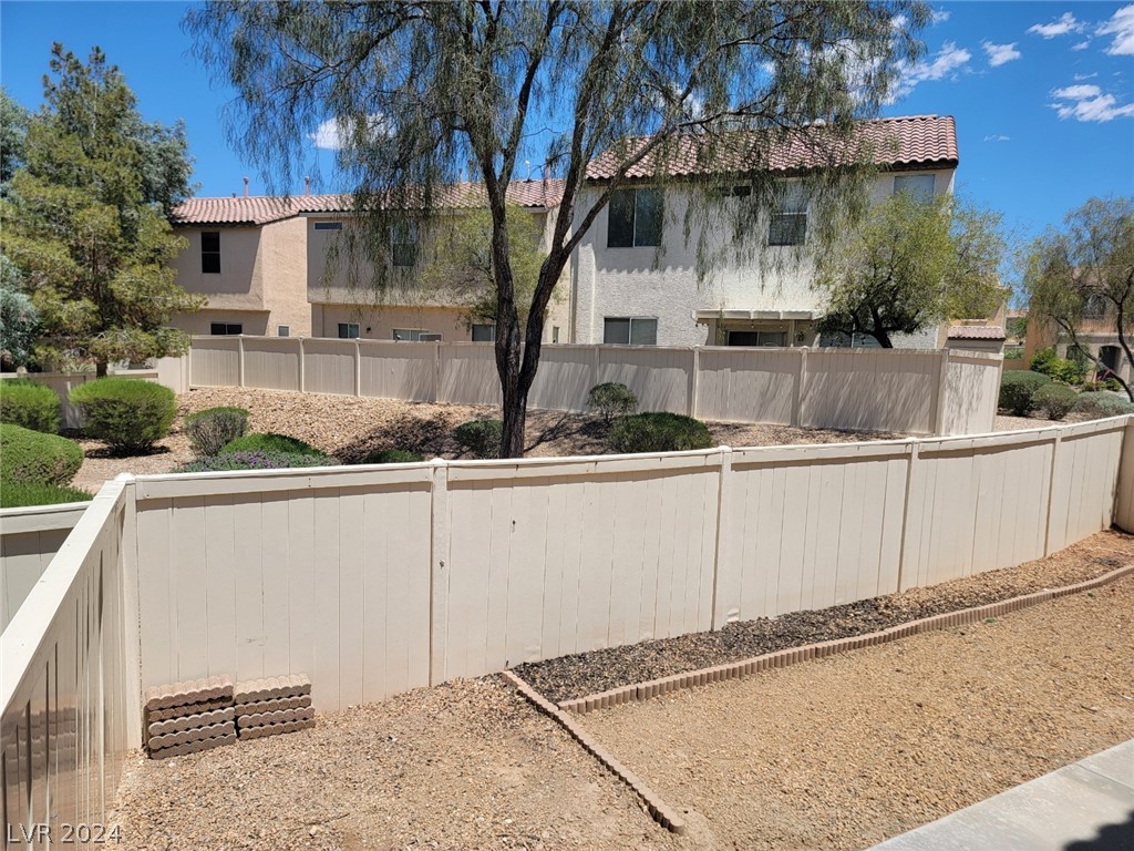 886 Shining Rose Place