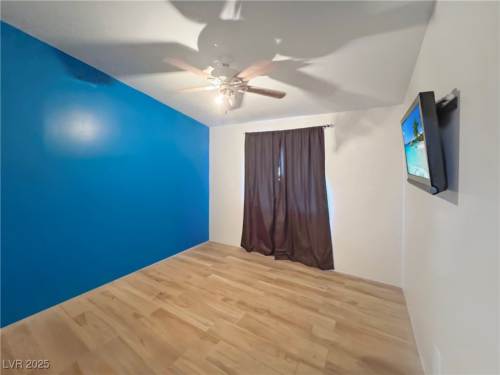 2324 East Oakey Boulevard