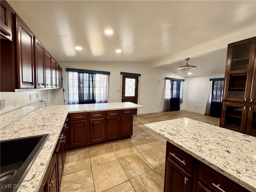 2324 East Oakey Boulevard