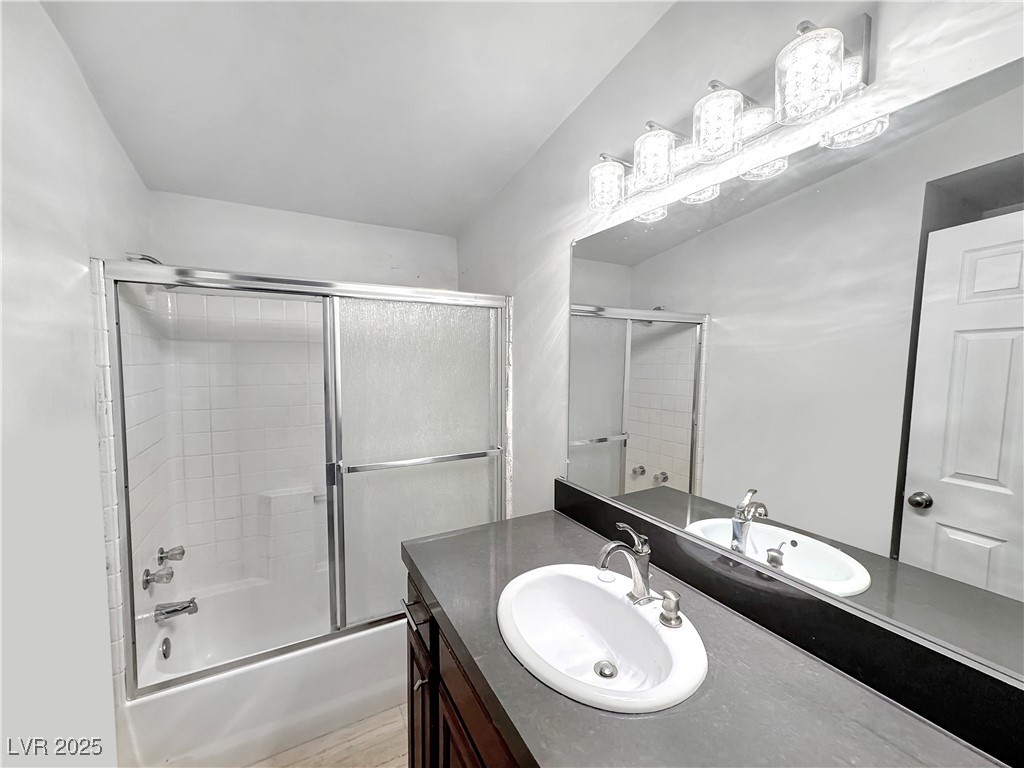 2324 East Oakey Boulevard