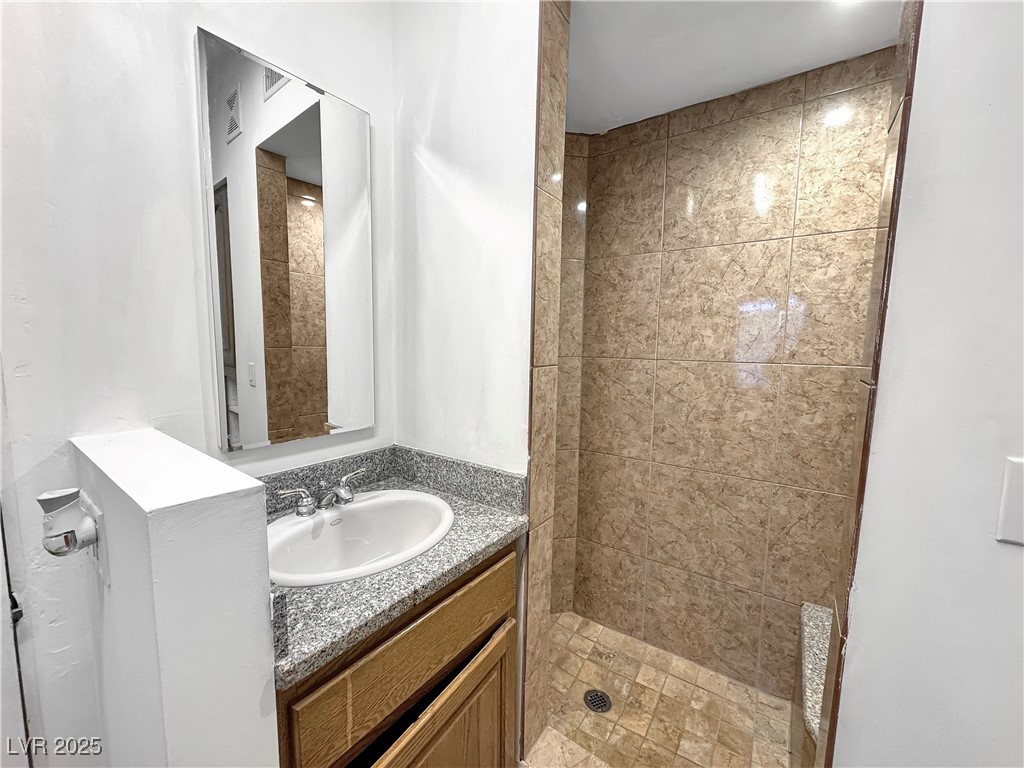 2324 East Oakey Boulevard