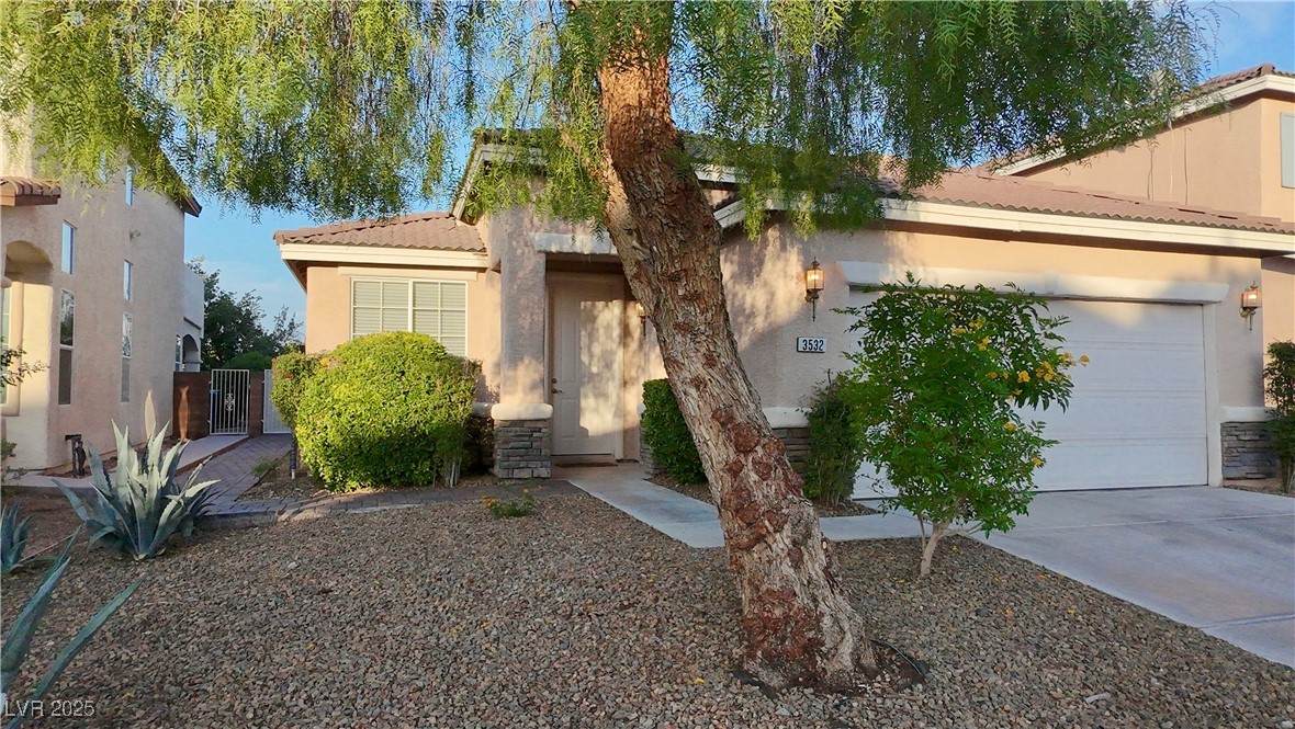 3532 Mountain Park Street