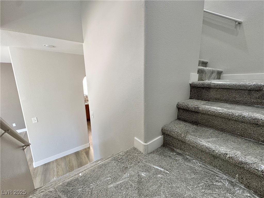 6422 Pronghorn Ridge Avenue