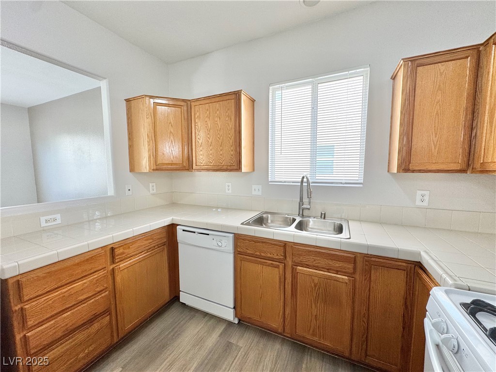 6422 Pronghorn Ridge Avenue