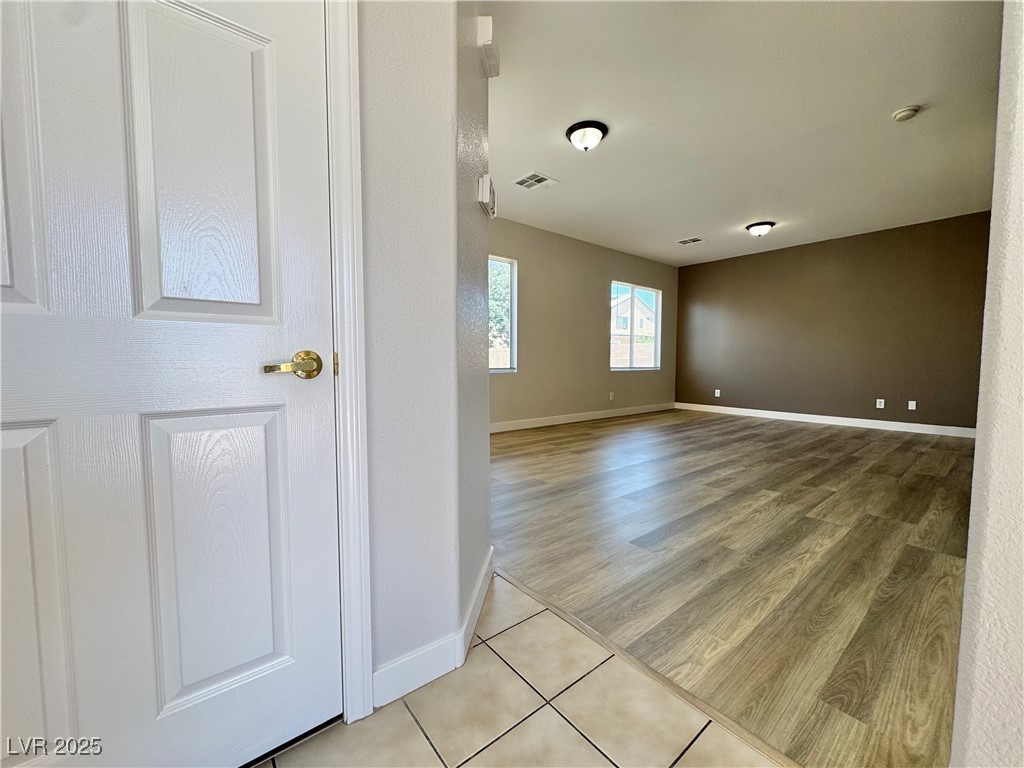 6422 Pronghorn Ridge Avenue