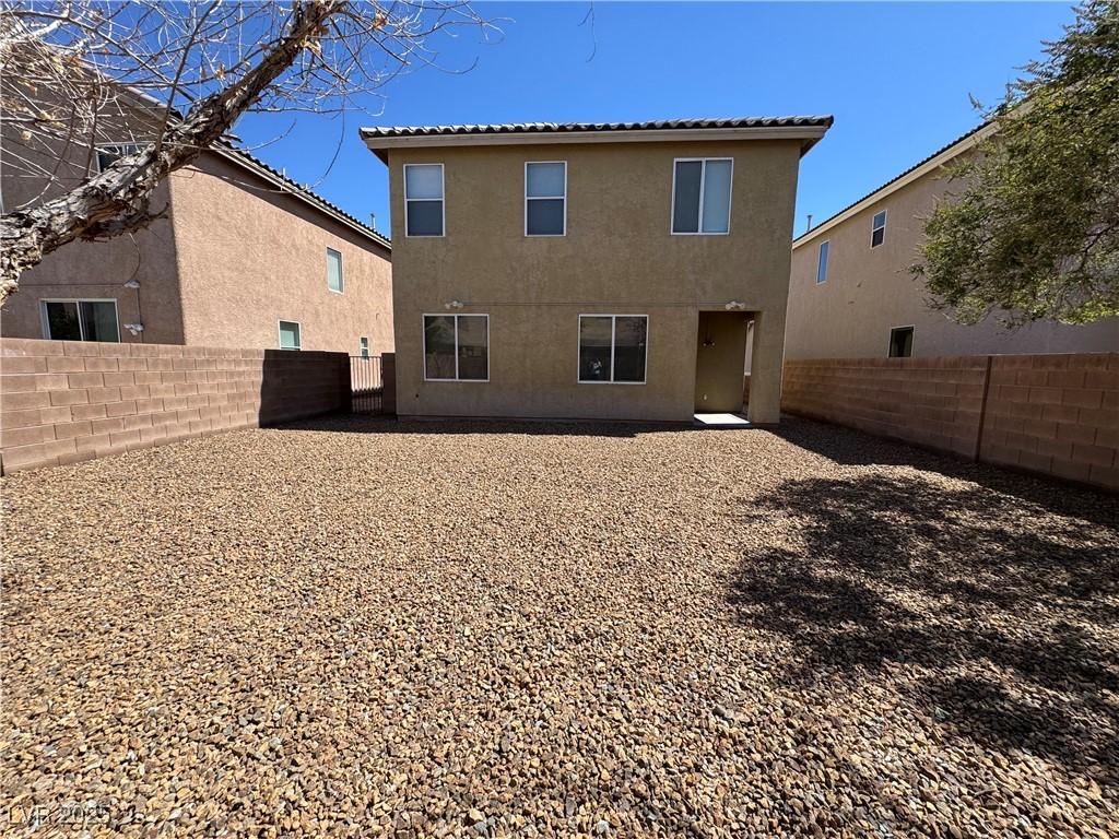 6422 Pronghorn Ridge Avenue