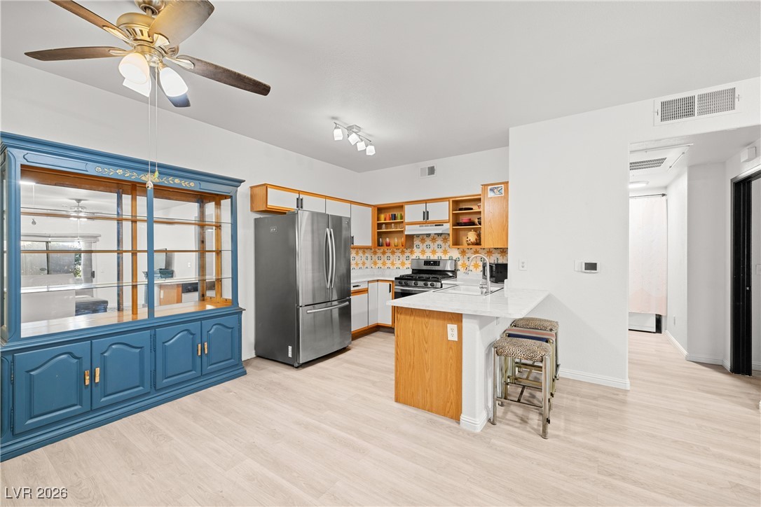 5751 Hacienda Avenue 135