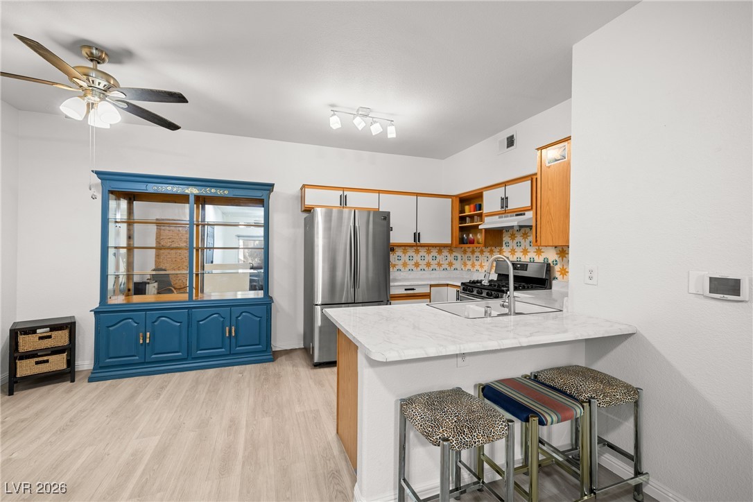 5751 Hacienda Avenue 135