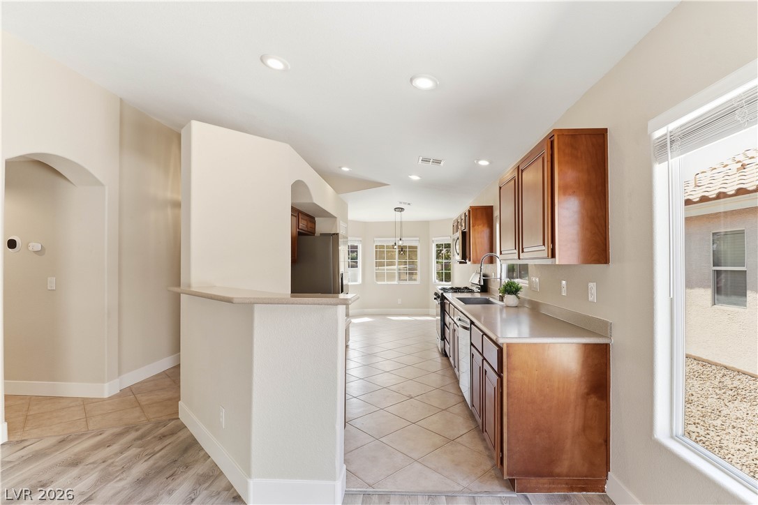 2272 Chestnut Ranch Avenue